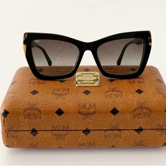 MCM Sunglasses - excellent condition - Picture 12 of 16